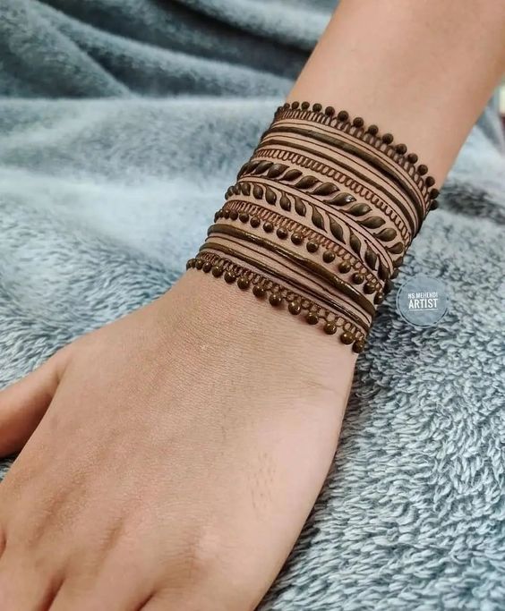 Simple Henna Bracelet Band | Creative Arty