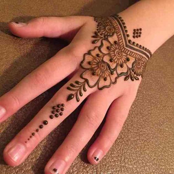 bracelet mehndi design