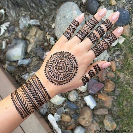 finger mehndi design