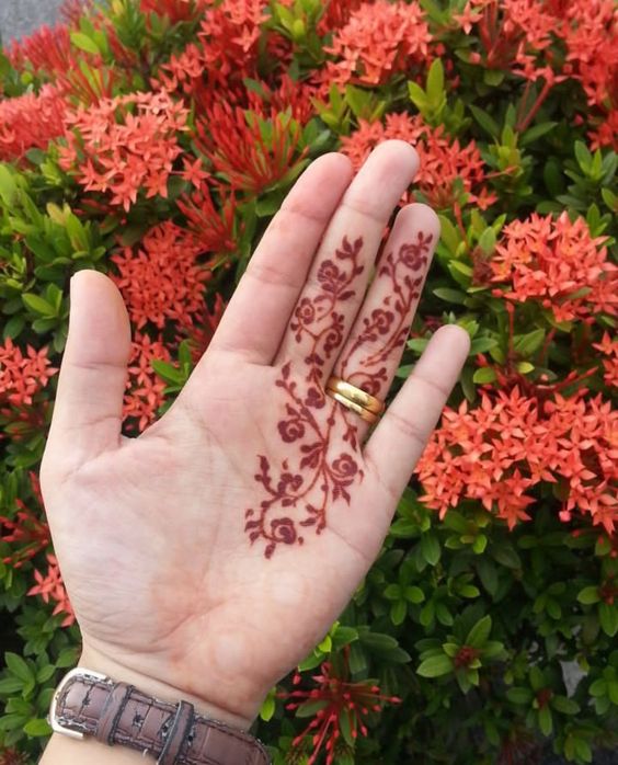 leaf mehndi design