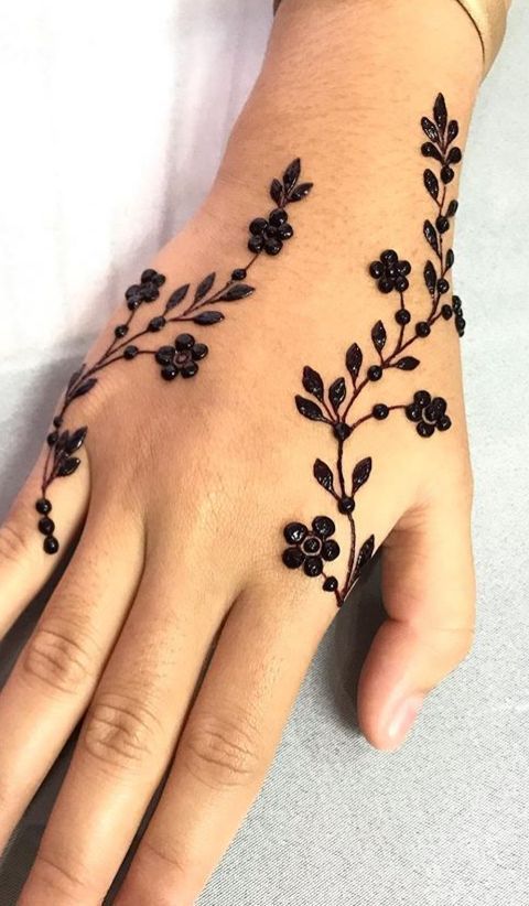 simple henna design