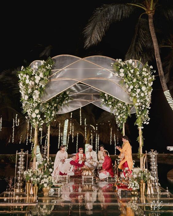 unique marriage mandap decor