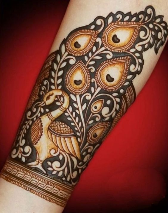 Peacock bangle mehndi design