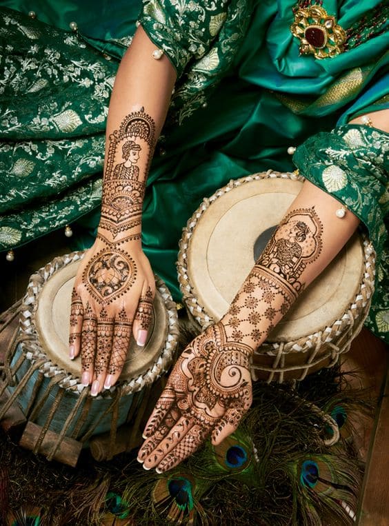 Regal traditional mehndi designs