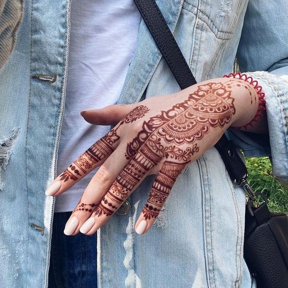 Simple new mehndi designs