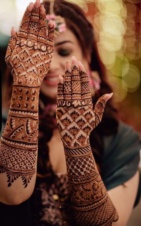 Stunning bridal mehndi