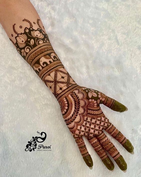 Traditional mehndi design ideas