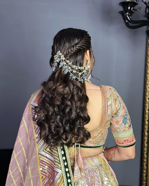 50+ Stunning Indian Hairstyles for Reception | Front hair styles, Indian  wedding hairstyles, Traditional hairstyle