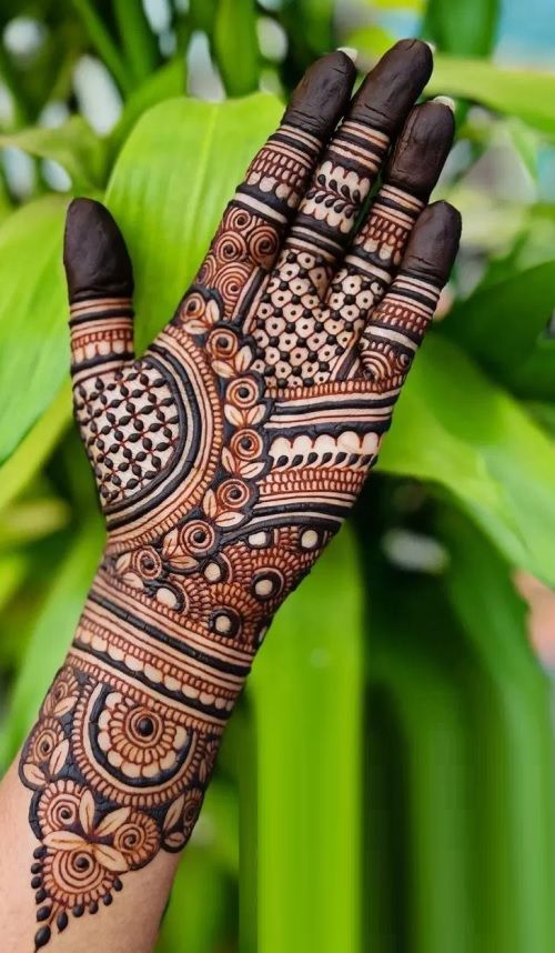 detailed henna front hand