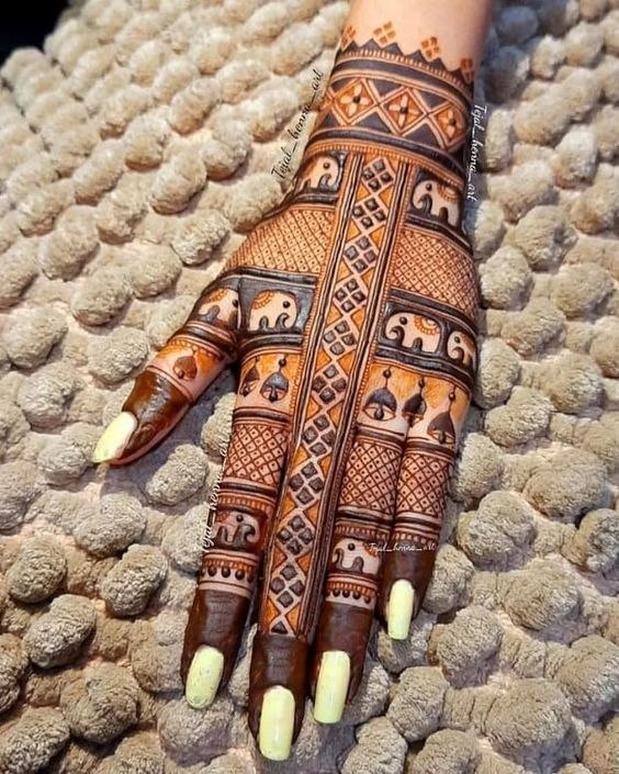 Elephant motif henna