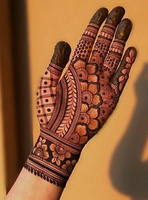 intricate mehndi design