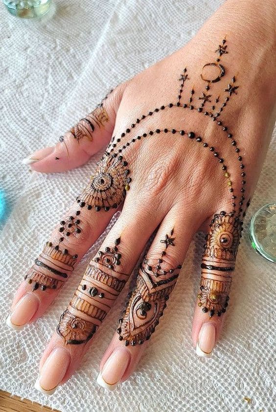 minimal mehndi design