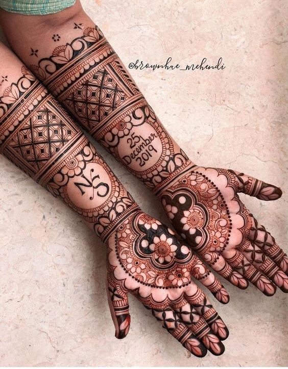 semi circle mehndi design