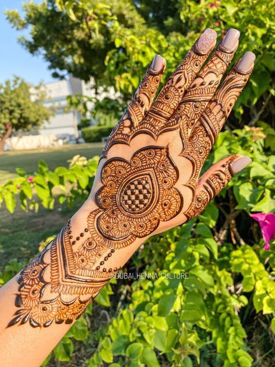 trending back hand mehndi designs