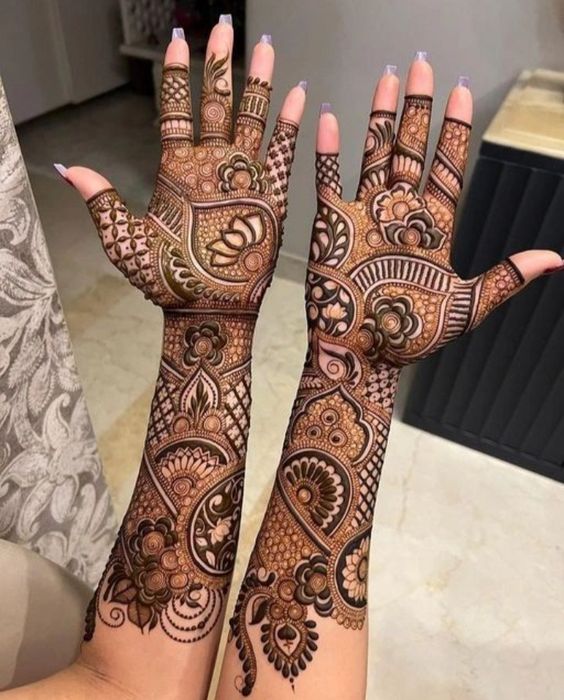 unique fancy mehndi design