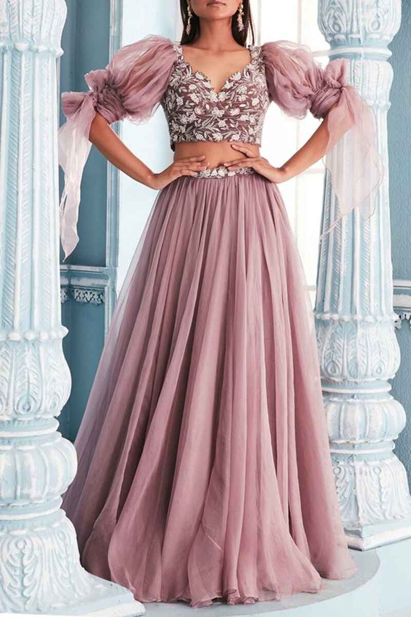 Designer-puff-sleeves-with-bow-stylish-fancy-net-blouse-design