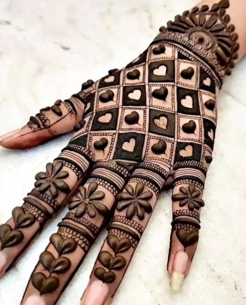 Heart-jaal-mehndi-design-back-side