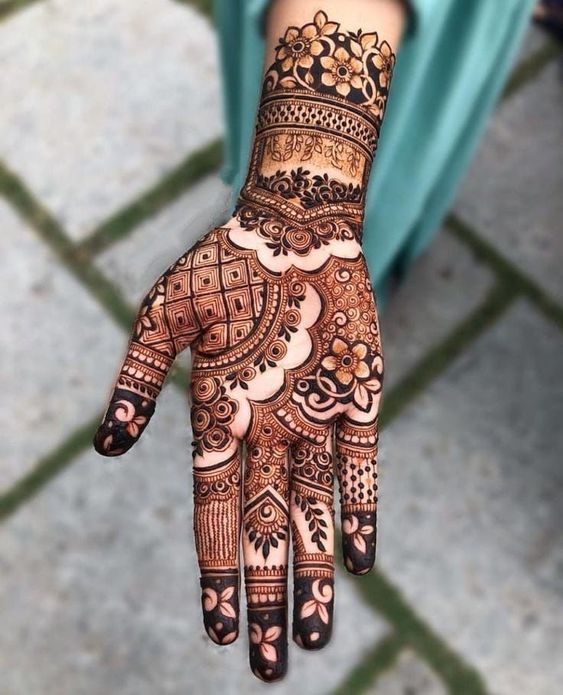 Latest mehndi design wedding