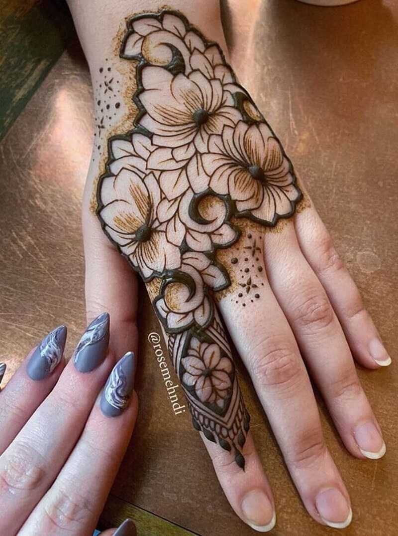 Lotus-mehndi-design-back-side