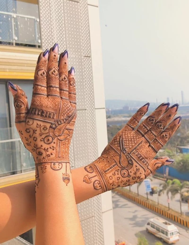 Parrot-back-side-mehndi-design