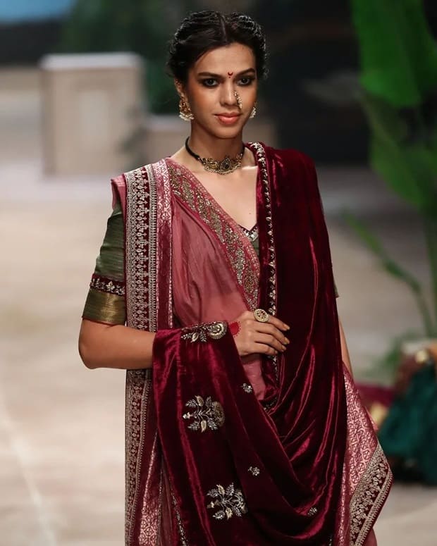 modern saree draping styles