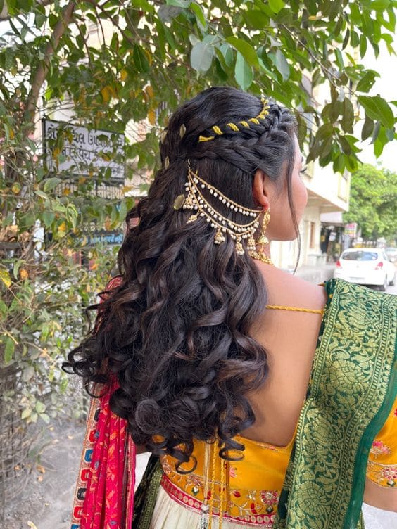 Maharashtrian bridal looks that we have crush on! - SetMyWed