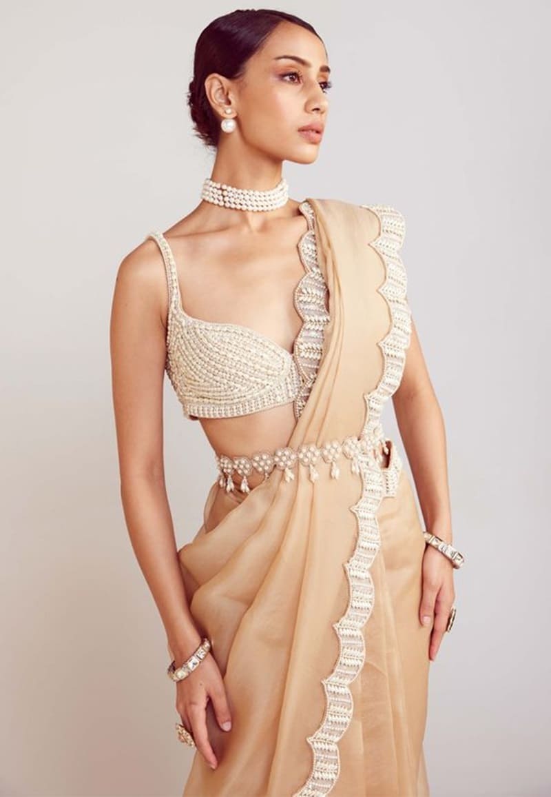 Sweetheart-neck-with-pearl detailing-blouse-front-design
