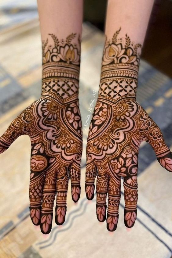 beautiful palm mehndi design