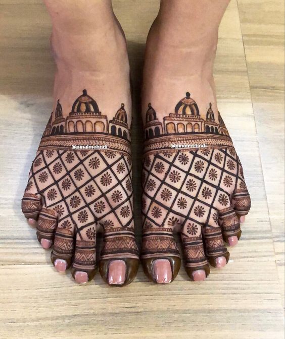 bridal foot mehndi