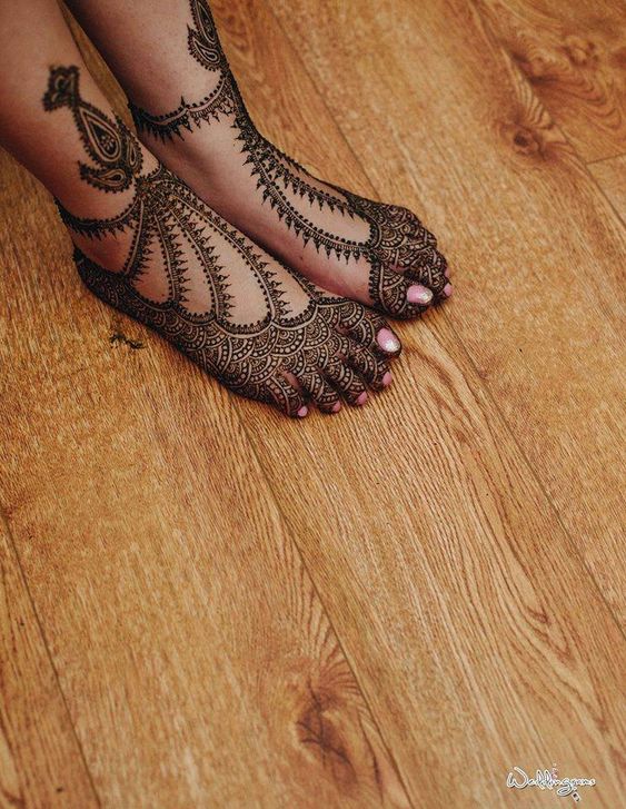 bridal leg mehndi