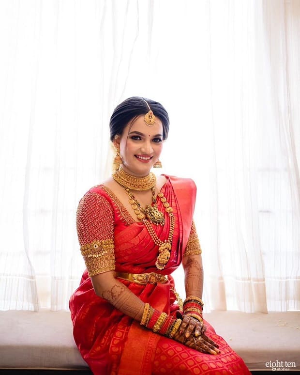 😍 South Indian Bridal hairstyle inspiration 🥰 Beautiful click by  @weddingbellsphotography Follow @southindianbridalfashion for daily… |  Instagram