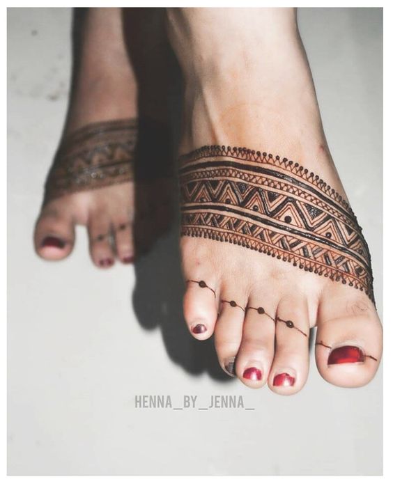 easy leg mehndi designs