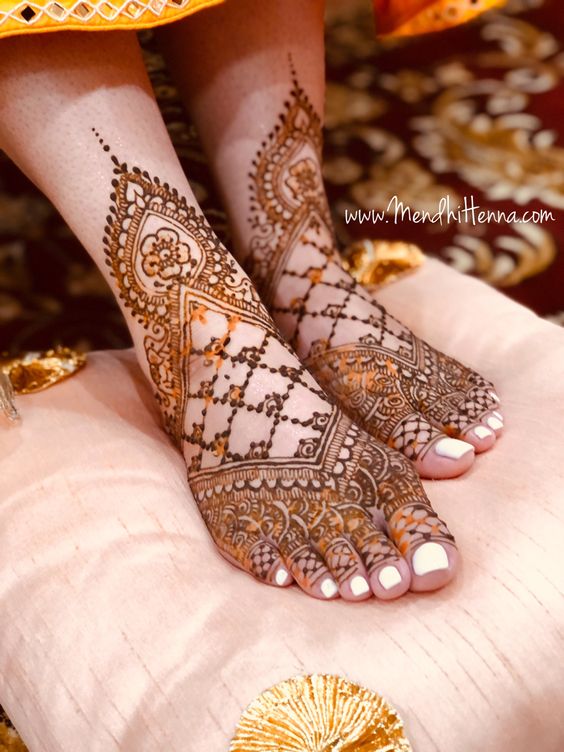 feet mehndi design easy