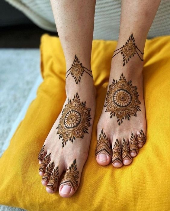 foot mehndi design