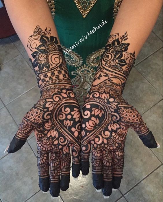 heart mehndi design