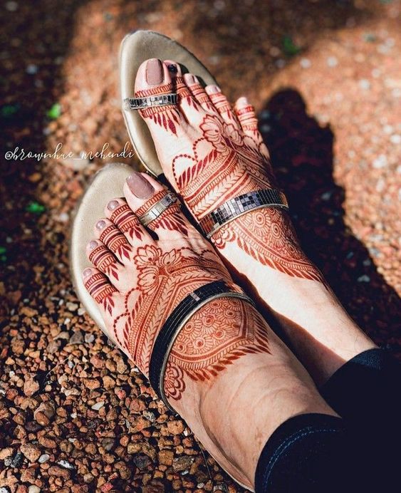 leg mehndi simple