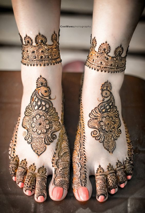 peacock leg mehndi design