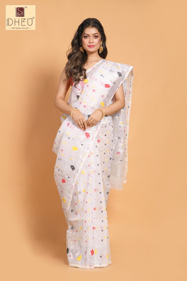 white jamdani bengali saree