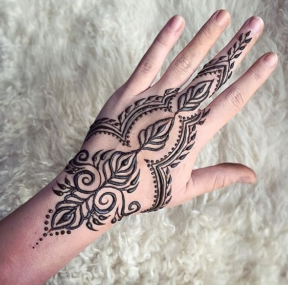 Abstract mehndi design with leaf patterns