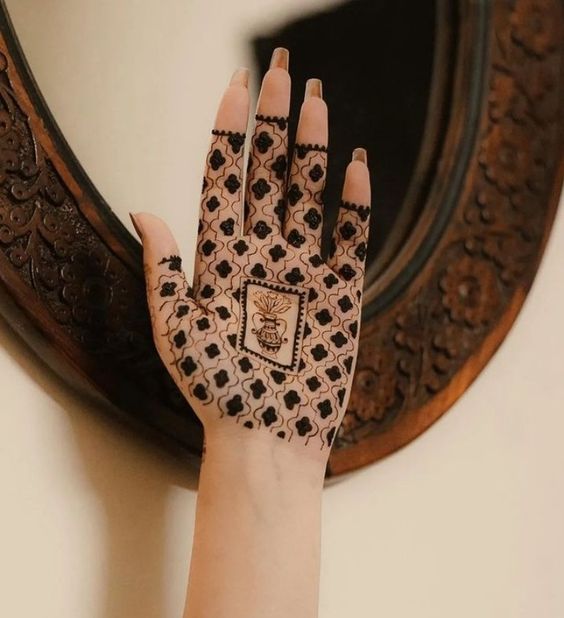 Block mehndi design
