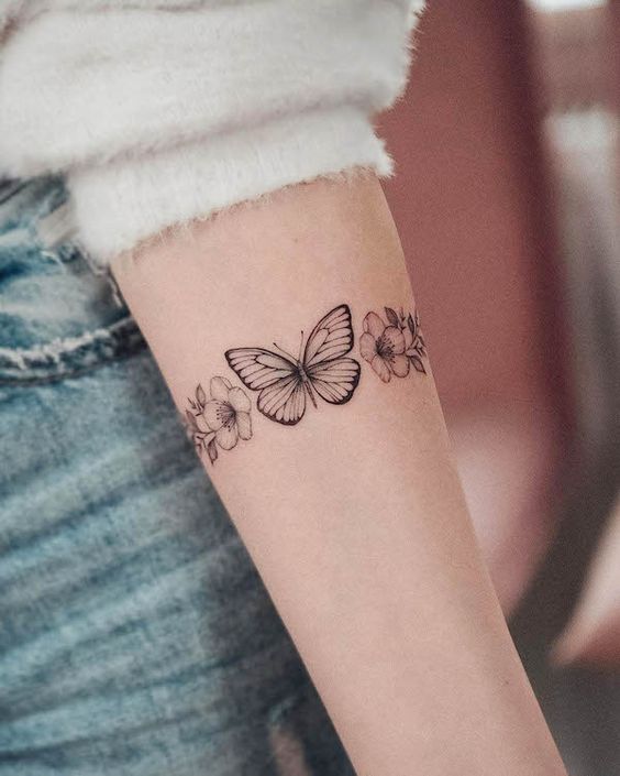 Bracelet tattoos for women