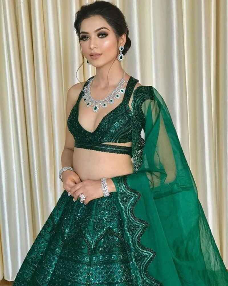 Cut-out-blouse-with-cutdana-work-sexy-blouse-design-front