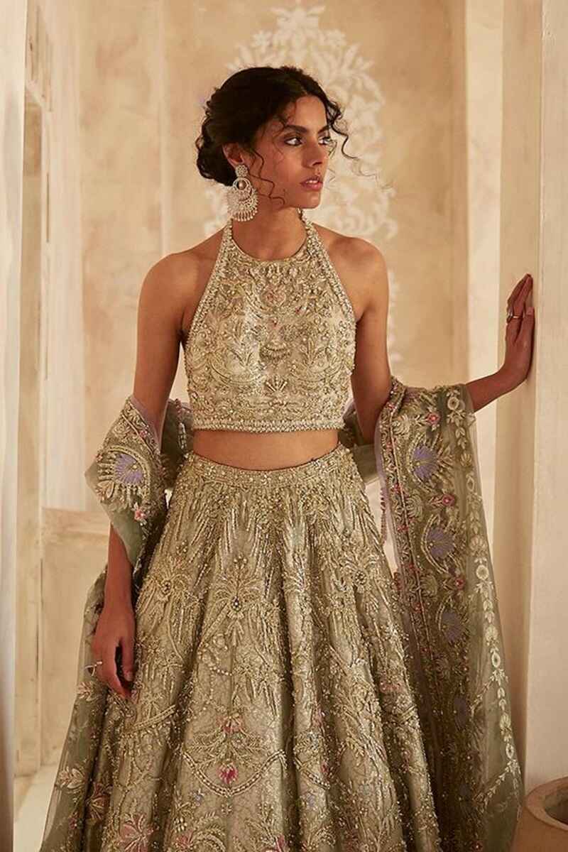 Golden-halter-neck-simple-embroidery-bridal-blouse-designs