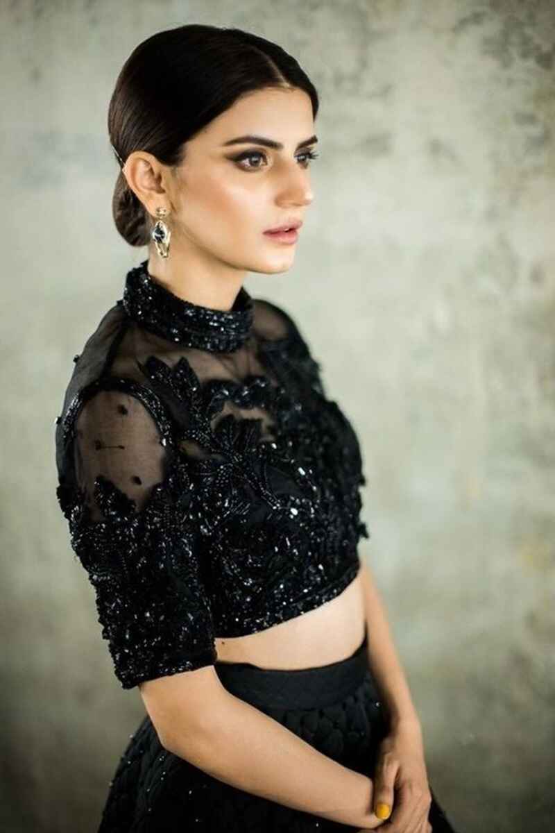 High-neck-front-net-blouse-design