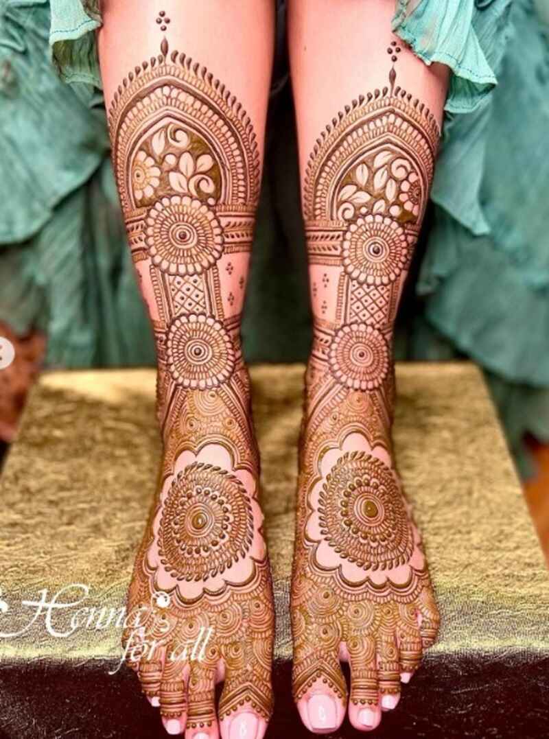 Marwari-bridal-feet-mehndi-design