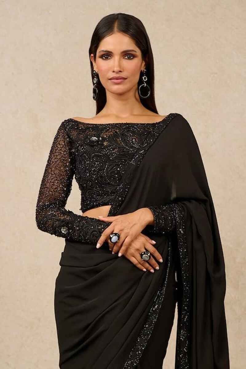 Plain-tulle-net-saree-with-beaded-border-black-saree-look
