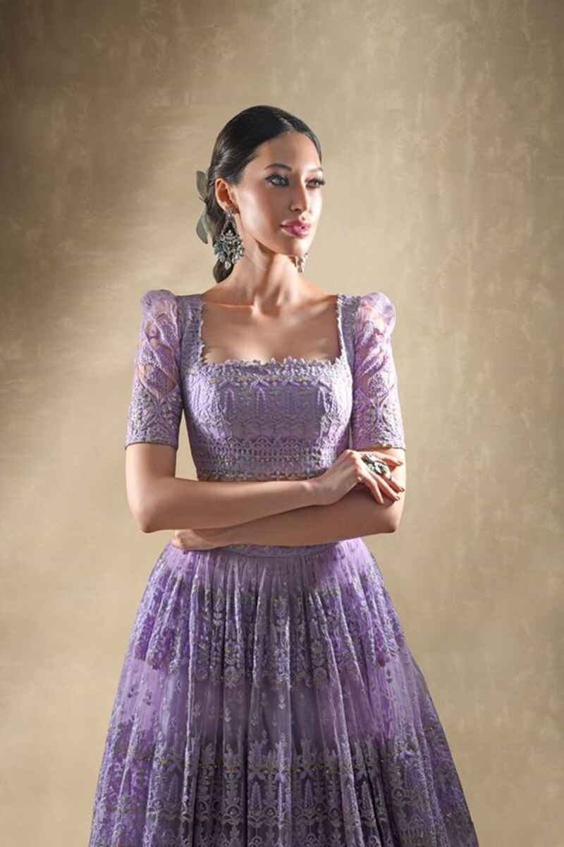 Square-neck-with-threadwork-net-blouse-design-back-and-front