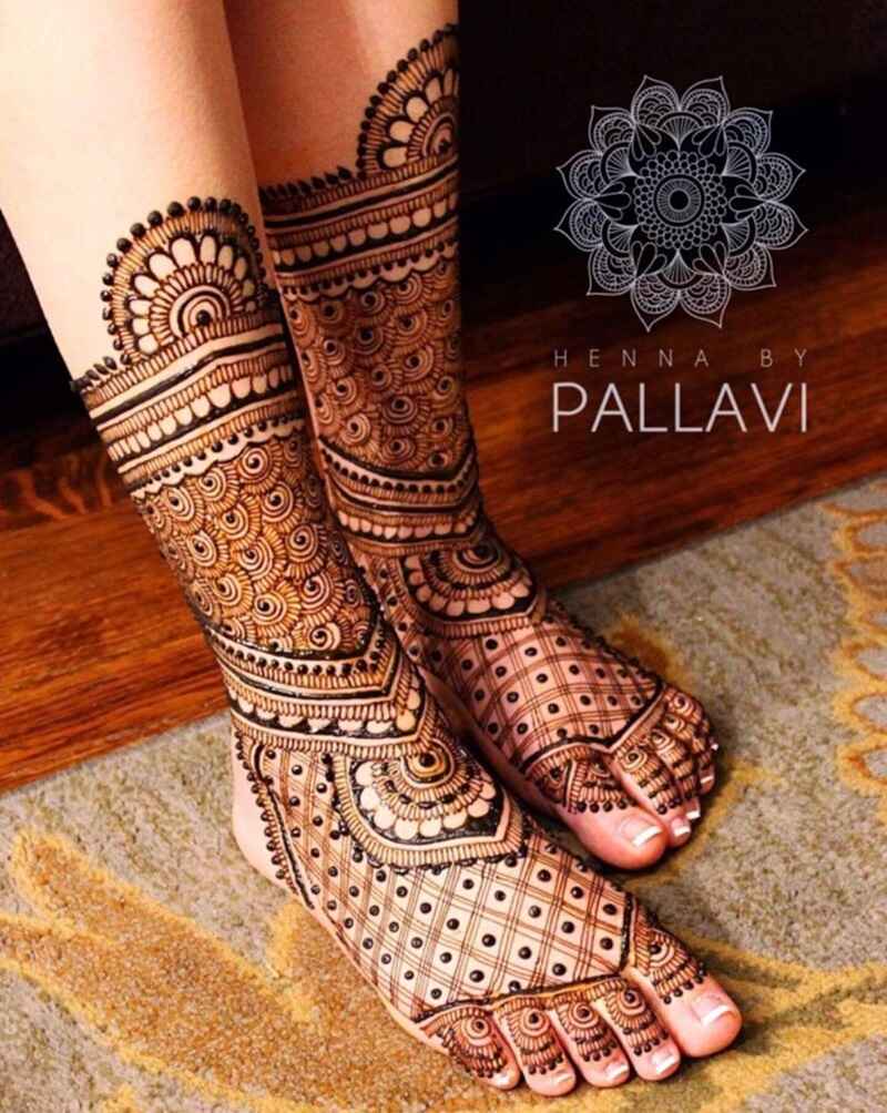 Traditional-abstract-pattern-feet-mehndi-design