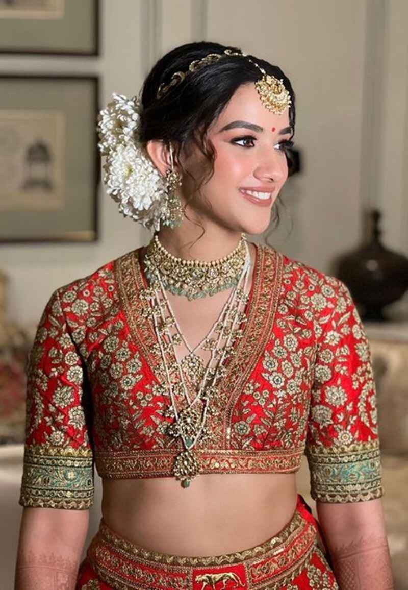V-neck-embroidered-bridal-blouse-designs