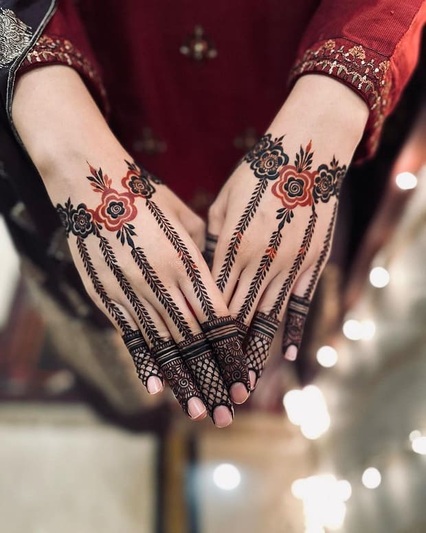 Vertical line henna design